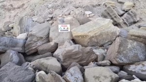Grave accidente cerca de El Cóndor: un niño de cinco años terminó herido por el derrumbe de un acantilado