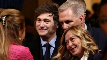 Giorgia Meloni y Javier Milei se encontraron en el Capitolio por la asunción de Donald Trump.