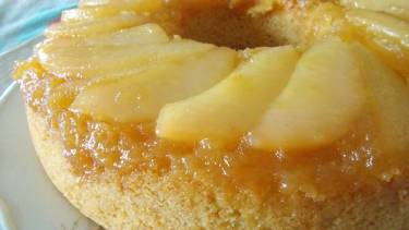 Torta de pera y manzana súper liviana: una receta fácil y rápida para una tarde de verano
