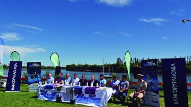 La conferencia de prensa sobre el anuncio de la Regata del Río Negro 2025, se realizó en la sede del Club Náutico La Ribera.
Foto: Marcelo Ochoa