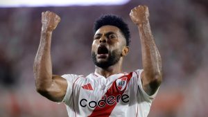 Con un gol de Borja, River le ganó a Lanús en el Monumental