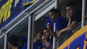 La oposición destrozó a Riquelme tras la eliminación de Boca: «Una noche patética e inadmisible»