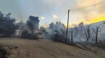 Imagen de Incendio: el intendente de El Bolsón anunció una plaza en el lugar donde estaba el centro de salud y estalló la polémica