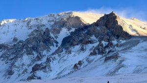 Apareció el andinista de 62 años que era buscado en el volcán Domuyo: lo encontraron en plena madrugada