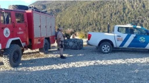 Imagen de Cómo se vinculan la granada y la camioneta sumergida en el lago de Bariloche: el peligroso hallazgo en la Playa del Viento