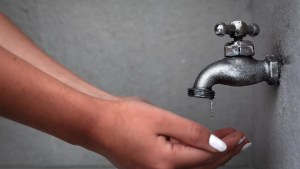 Advierten por cortes de agua en Allen: cuándo se normalizará el servicio
