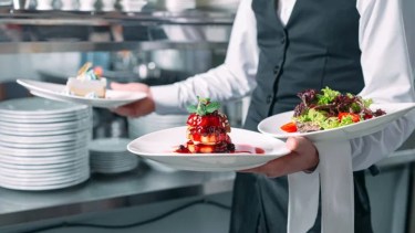 Curso de mozo en Roca