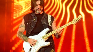 Juanes anunció un nuevo álbum en la Fiesta de la Confluencia y su vuelta a Argentina: enterate cuándo