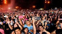 Imagen de Fiesta de la Confluencia 2025 en Neuquén, día 2: a qué hora tocan Valentino Merlo, Turf, Tiago PZK y más