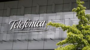 Venta de Telefónica a Telecom: ¿monopolio o un plan para frenar el avance de Elon Musk con Starlink?