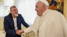 Imagen de Rodolfo Aguiar se reunió con el papa Francisco en el Vaticano y pidió por Milei: «Para que sea mejor persona»