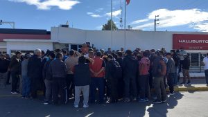 Petroleros de Chubut en alerta por despidos masivos en Halliburton