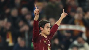 Paulo Dybala metió un doblete y la Roma eliminó a Porto en la Europa League