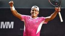 Imagen de Sebastián Báez venció al francés Müller y defendió el título en el ATP de Río de Janeiro