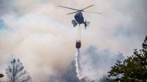 Imagen de Llegó una nueva aeronave que contrató Neuquén para combatir el incendio en Parque Lanín: así trabaja