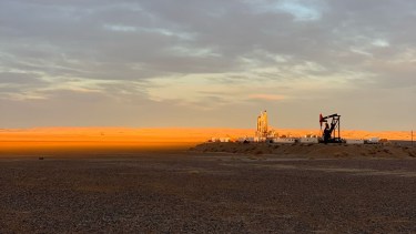 La salida de YPF de los bloques de Santa Cruz se complicó nuevamente.