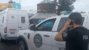Gran operativo por el hallazgo de un explosivo en un lago de Bariloche