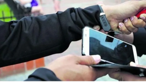 Robó un celular con un arma blanca en Viedma y lo condenaron a cinco años de prisión