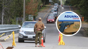 Las armas y municiones fueron incautadas en la Aduana de Osorno y los detenidos quedaron a disposición de la justicia.