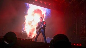 Fiesta de la Manzana 2025 y cómo resultó la seguridad en el nuevo predio: quisieron saltar al escenario