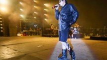 Imagen de En 8 fotos, así fueron los shows de Dillom y Airbag en la Fiesta de la Manzana 2025