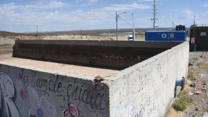 Ladrilleros de Roca fueron a la Justicia por la falta de agua en el Parque Industrial II