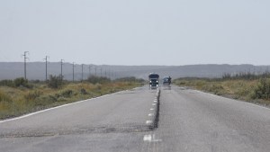 Ruta 22, en Río Negro: piden su reparación y reclaman por la falta de señalización