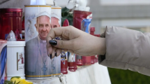 Imagen de En pantallas negras, el Vaticano lanza una nueva cadena de oración por el papa Francisco