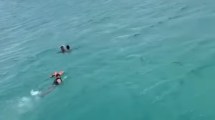 Imagen de Un policía de Río Negro héroe en Brasil: rescató a un joven antes de que se ahogara en el mar