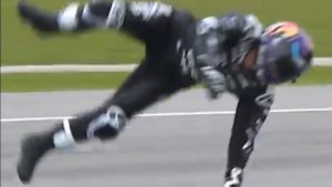 Conmoción en el Moto GP: así fue el impactante accidente que sufrió el actual campeón