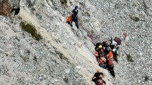 Imagen de Trasladan a Buenos Aires al hombre accidentado en parapente en Villa La Angostura: su grave estado