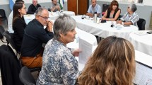 Imagen de Paritarias en Río Negro: el Gobierno concretó una oferta, hubo correcciones y finalmente hay una propuesta oficial