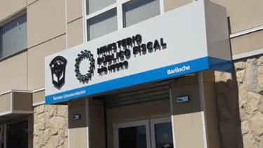 Intento de femicidio en Bariloche: la golpeó con su bebé en brazos y buscó matarla 