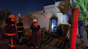 Incendiaron una casa en Centenario para robar y ocultar pruebas: investigan el caso y buscan a los culpables