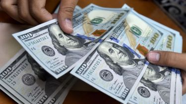 Dólar hoy. El tipo de cambio paralelo mantiene una brecha del 15% con el oficial.
