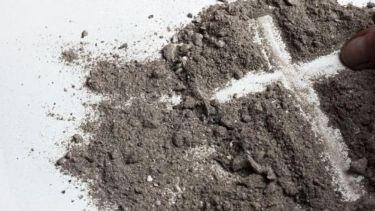 Llega el Miércoles de Ceniza y la Iglesia Católica reflexiona en Neuquén, Roca y Viedma