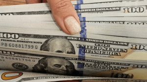 Dólar hoy: a cuánto cotizan el dólar blue, el MEP y el CCL este jueves 27 de febrero de 2025
