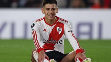 Pep Guardiola dio pistas sobre el posible debut de Echeverri en el City.