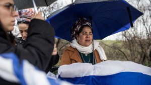 Video | Entregaron los cuerpos de la familia argentina Bibas al ejército israelí: fueron rehenes de Hamás