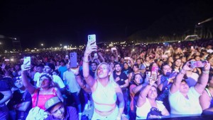Fiesta de la Manzana 2025 en Roca: con 260 mil personas terminó el domingo, que tuvo a Abel Pintos y La Konga en el cierre