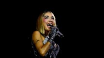 Imagen de Fiesta de la Confluencia 2025 en Neuquén: María Becerra cerró el domingo con 500 mil personas y la Isla 132 colapsada