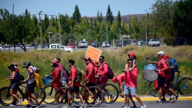 Los guardavidas de Neuquén no tuvieron respuestas del municipio por los reclamos salariales