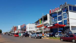 Argentinos vacacionan en Brasil y hacen compras en Paraguay, el país con precios más bajos