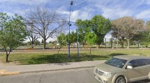 Imagen de Un niño sufrió la amputación parcial de un dedo en una plaza y el municipio de Roca deberá pagar una millonaria indemnización