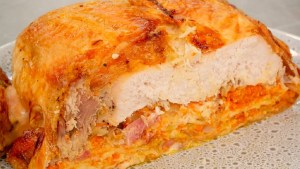 Cómo hacer un suculento pollo relleno sin morir en el intento