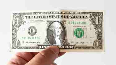 Dólar en Neuquén. El precio del blue en la capital provincial, es más alto que en Buenos Aires.