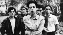 Imagen de 40 años de «Don’t You (Forget About Me)», el clásico que nadie quería grabar y salvó a Simple Minds