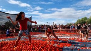 La Fiesta del Tomate arranca ofrece paseos en globo gratis: mirá la grilla de actividades