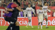 Imagen de Boca perdió ante Newell´s y se le cortó la racha en el Torneo Apertura: Edinson Cavani erró un penal
