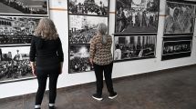 Imagen de 24 de Marzo: Bariloche recibe la muestra fotográfica de una pareja que acompañó la lucha de Madres desde un principio